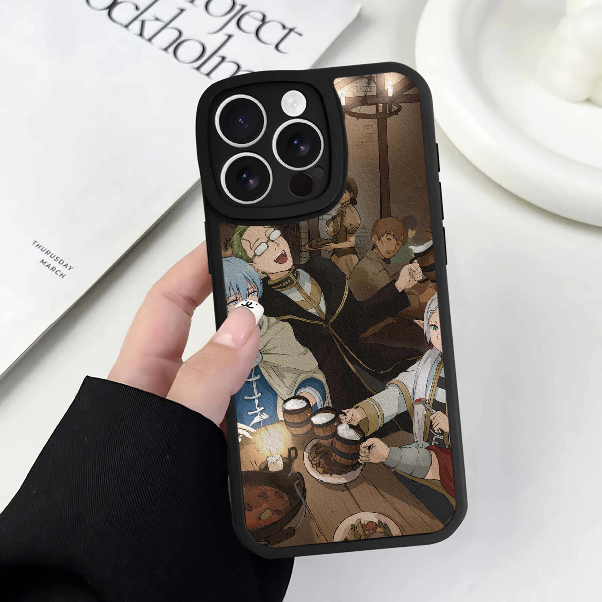 （画像用） 葬送のフリーレン Frieren 【iPhone 16シリーズ対応】シリコンスマホケース（レザー調） 材質：シリコン